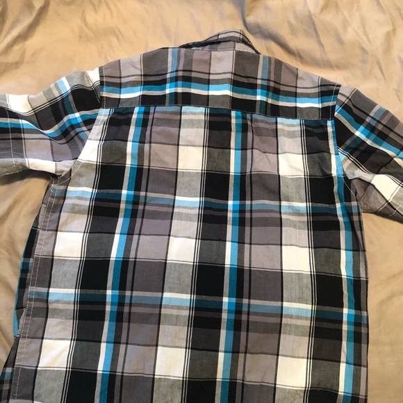 Boys Short Sleeve Plaid Button Up By Wrangler - Picture 3 of 5